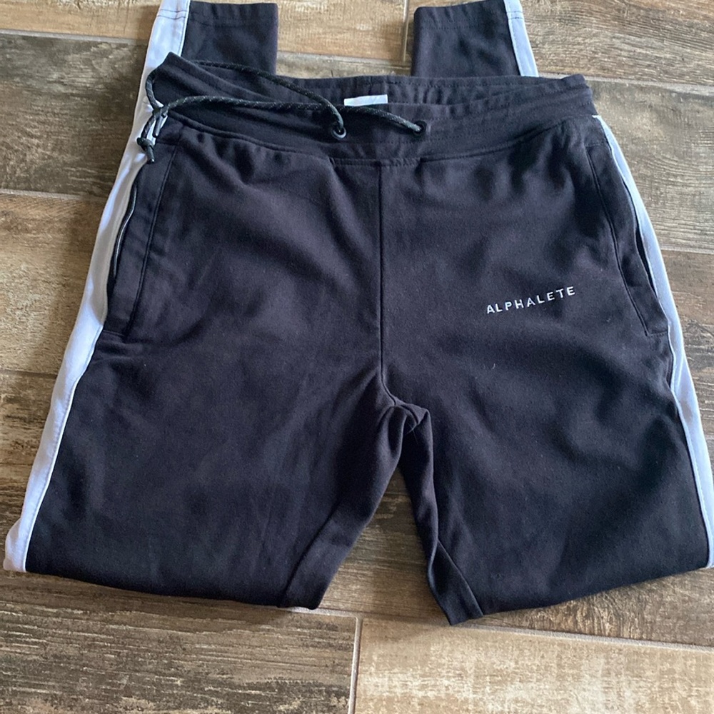 Alphalete